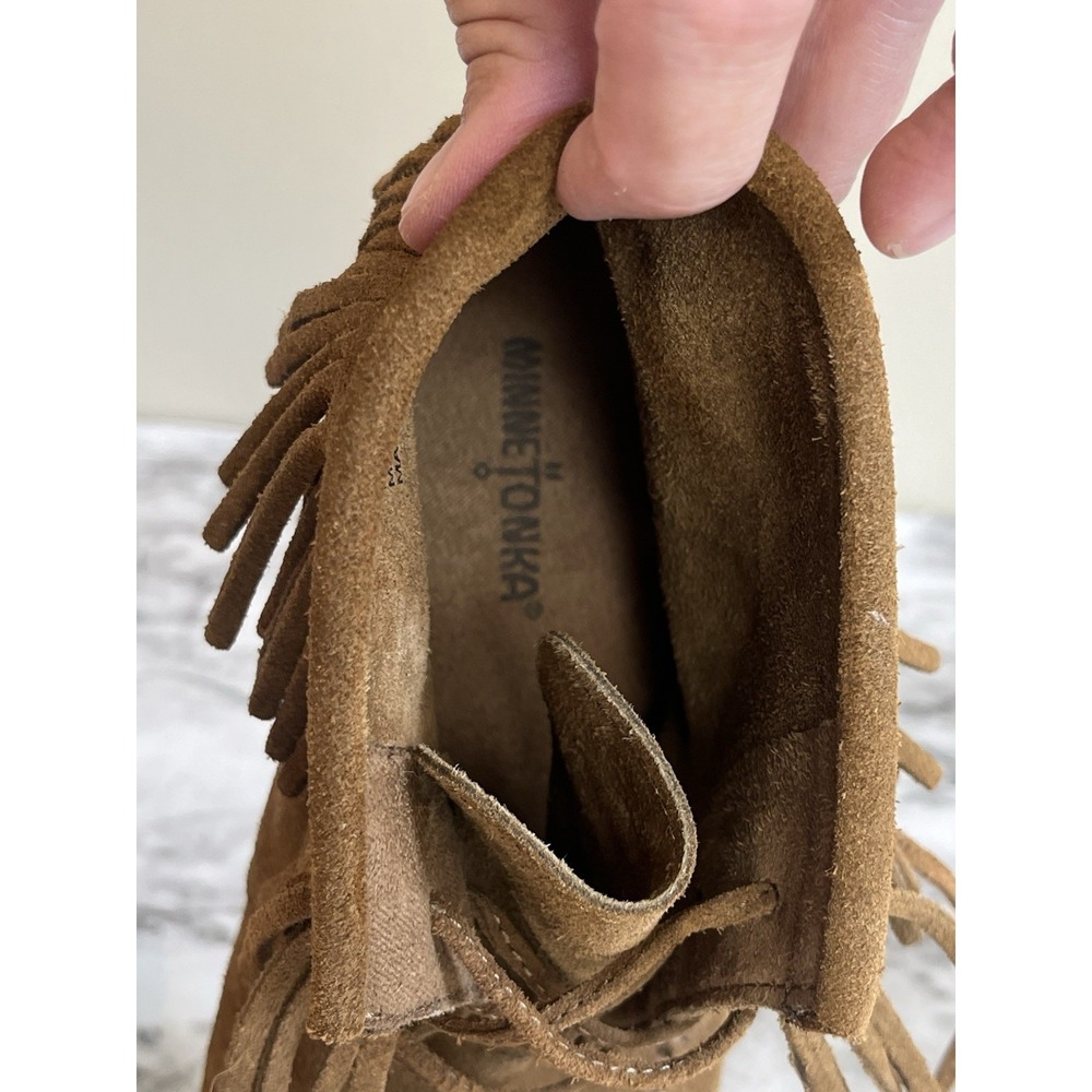 Minnetonka Fringe Moccasin Ankle Boots Brown Suede Southwestern Tie Boho 7.5 - Picture 8 of 9